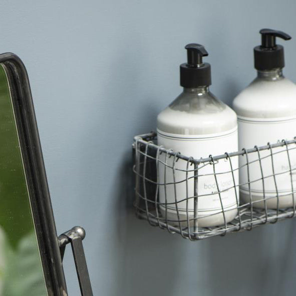 SMALL RECTANGLULAR WIRE STORAGE BASKET