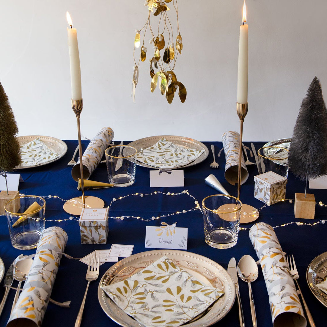 GOLD BRASS MISTLETOE SPRIG DECORATION