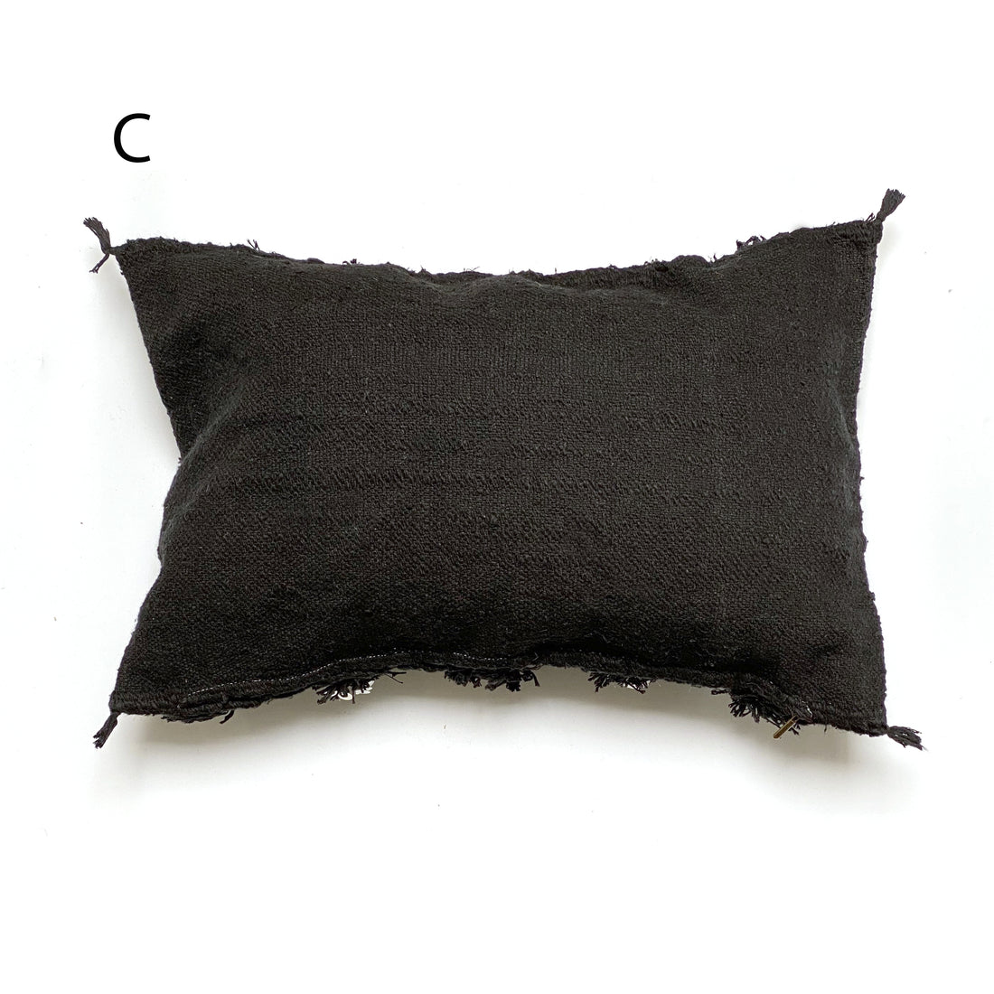 HANDIRA BERBER WEDDING BLANKET CUSHION | BLACK