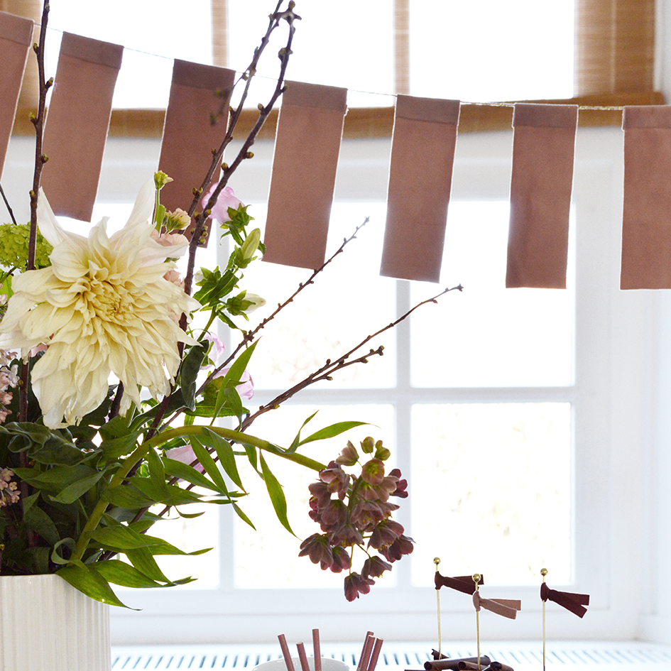 VELVET FLAG BUNTING | PINK