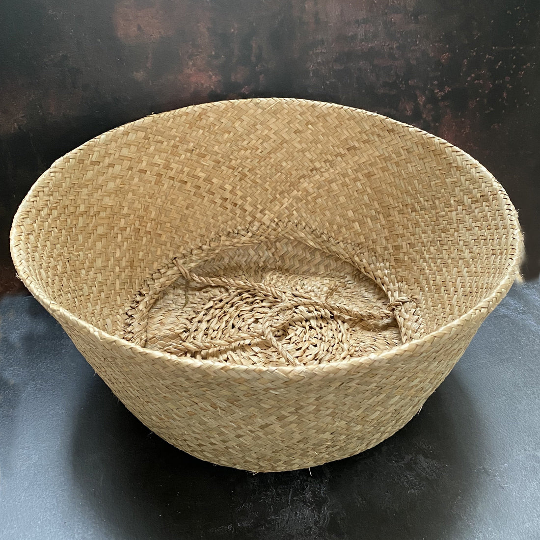 NATURAL SEAGRASS BASKET