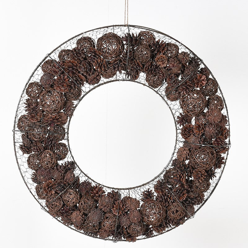 WIRE WREATH WITH PINE CONES