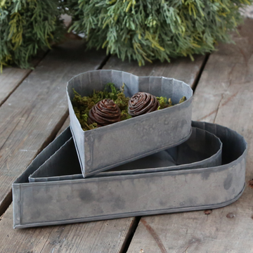 ZINC HEART TRAY