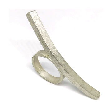 SILVER CURVE RING