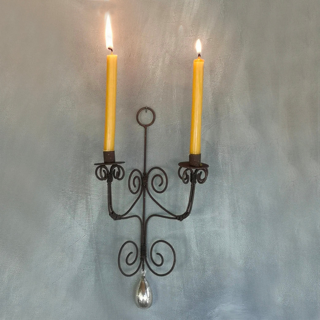 MINI RUSTY WIRE WALL SCONCE FOR TAPERS