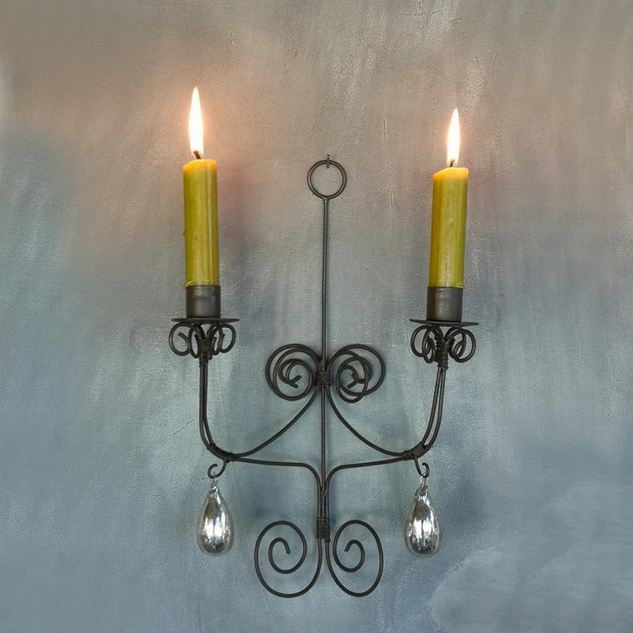 RUSTY WIRE WALL SCONCE FOR CANDLES