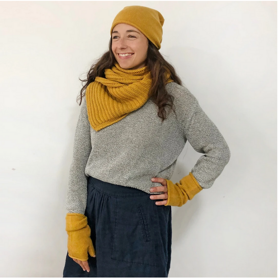 SOFT MERINO UNISEX SLOUCH BEANIE HAT
