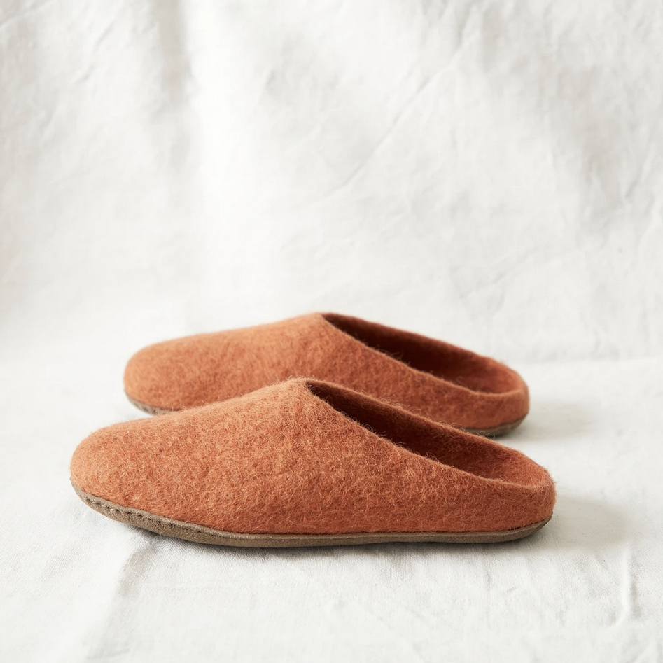 HANDMADE ECO FELT MULE SLIPPERS SUEDE SOLE | RUST ORANGE