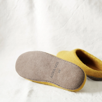HANDMADE ECO FELT MULE SLIPPERS SUEDE SOLE | POMEGRANATE PINK