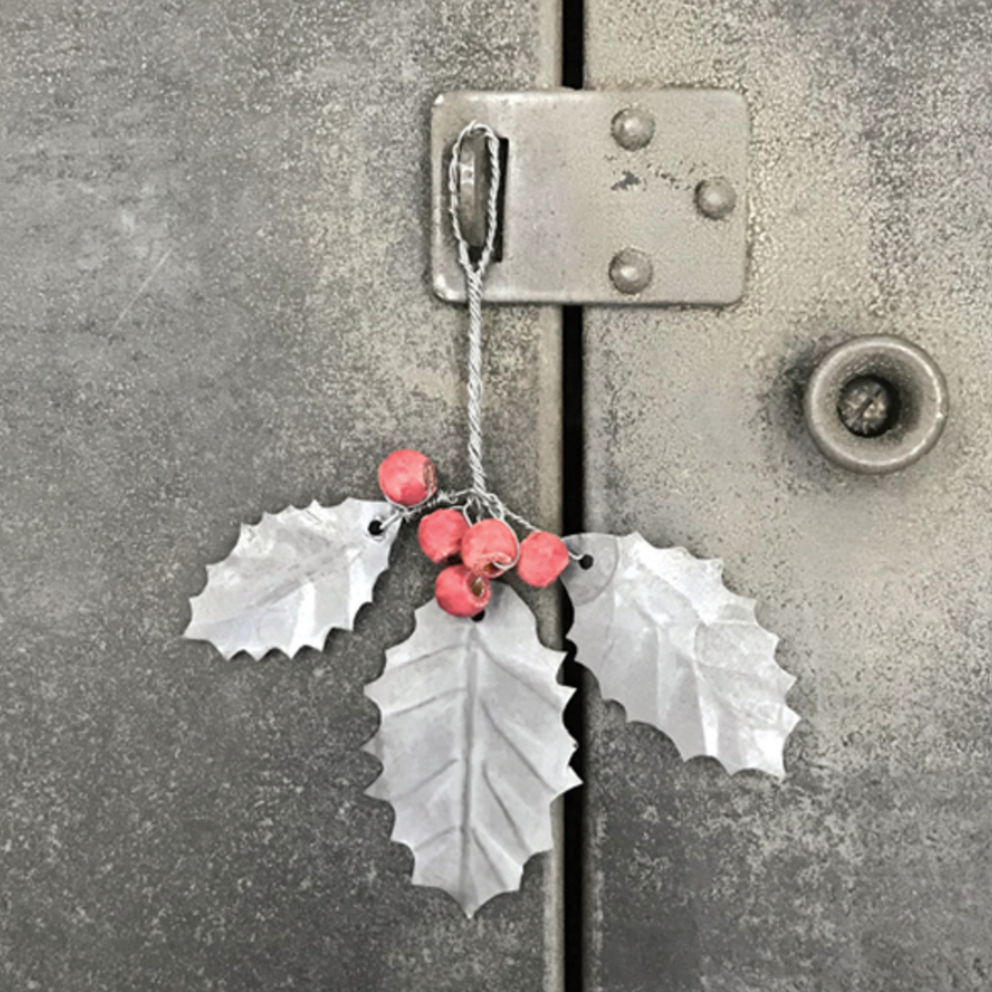 ZINC METAL HOLLY SPRIG