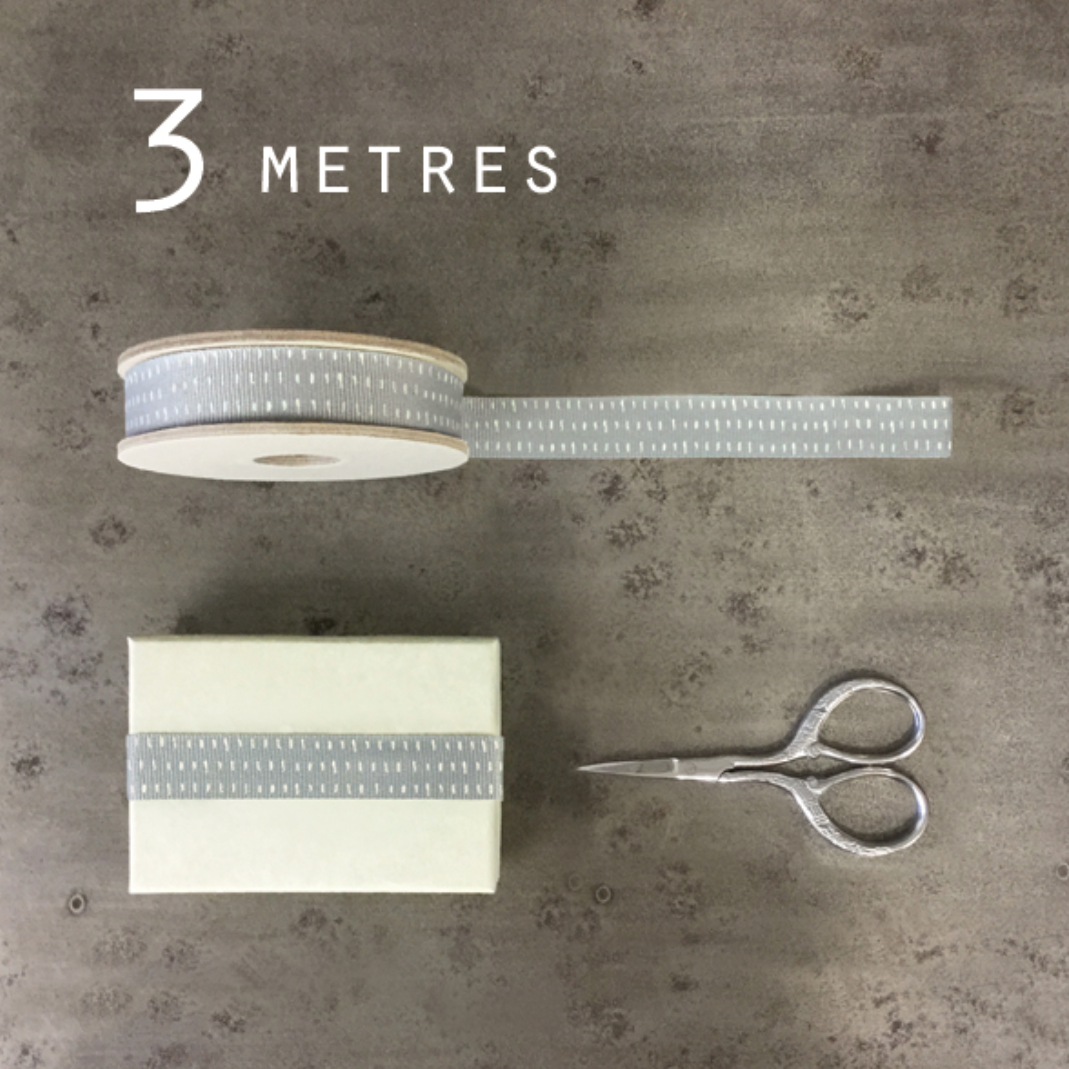 3 METRE RIBBON SPOOL | GREY WITH WHITE DASHES