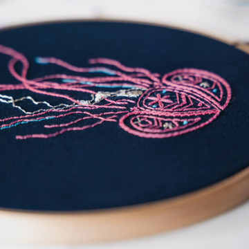 HOOP EMBROIDERY KIT | JELLYFISH
