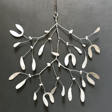 METAL MISTLETOE BUNCH