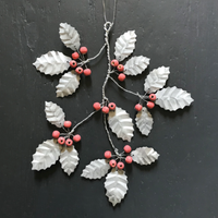 METAL HOLLY BUNCH