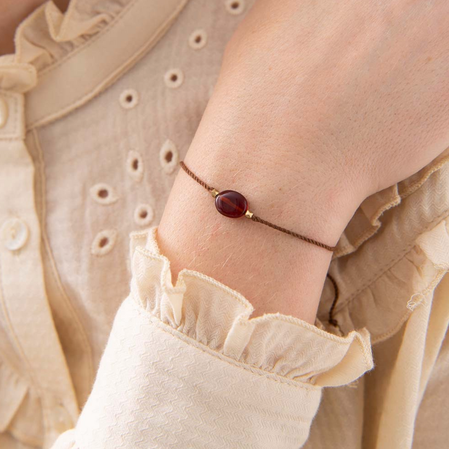 GEMSTONE CARD BRACELET | GARNET GOLD