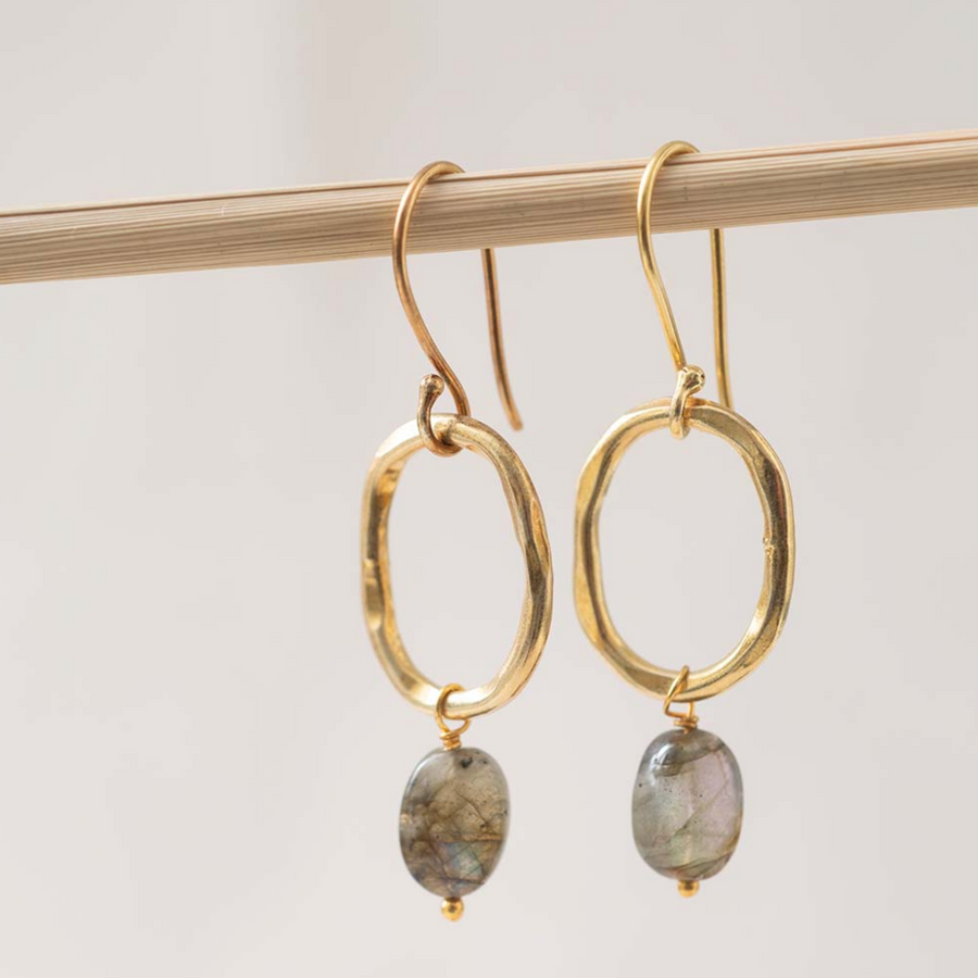 GRACEFUL LABRADORITE GOLD EARRINGS