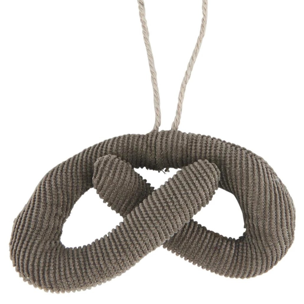 NOSTALGIC FABRIC PRETZEL