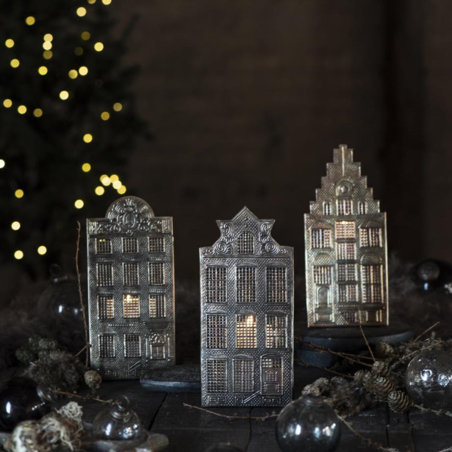 DECORATIVE METAL HOUSE CANDLE HOLDER | SET 3