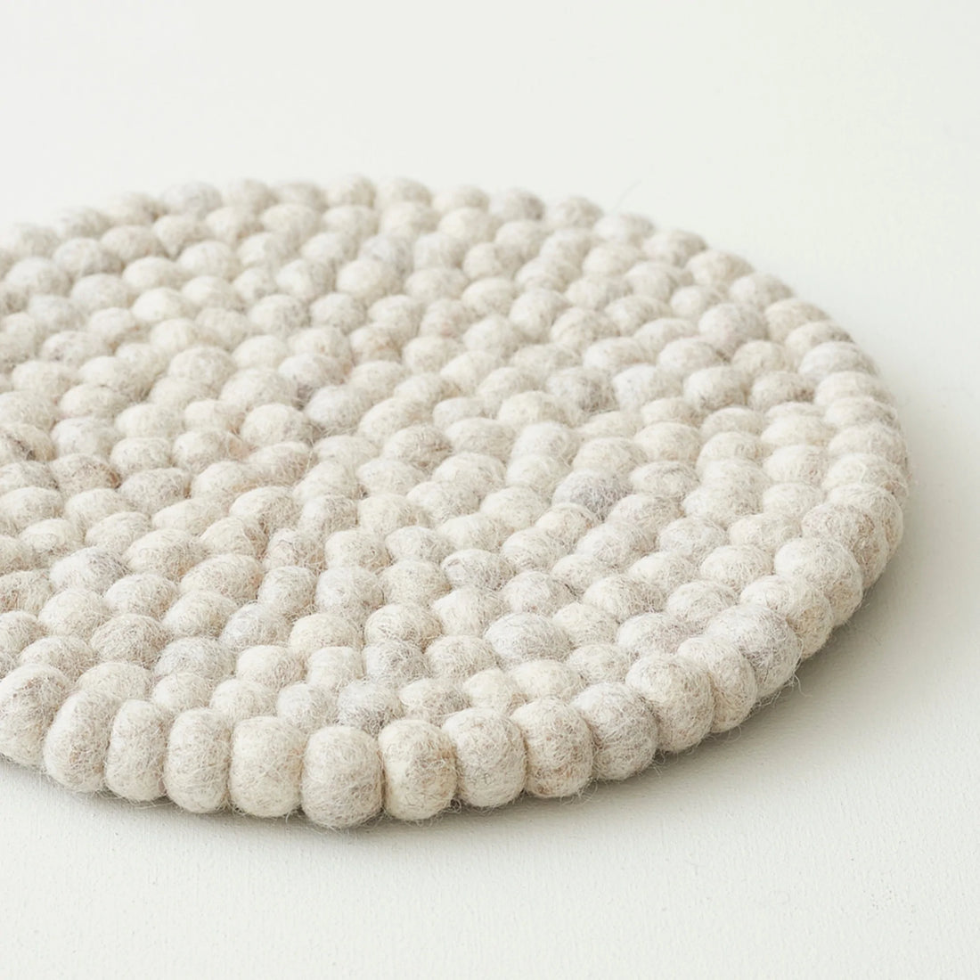 HANDMADE ECO FELT BALL TABLE MAT TRIVET | CREAM