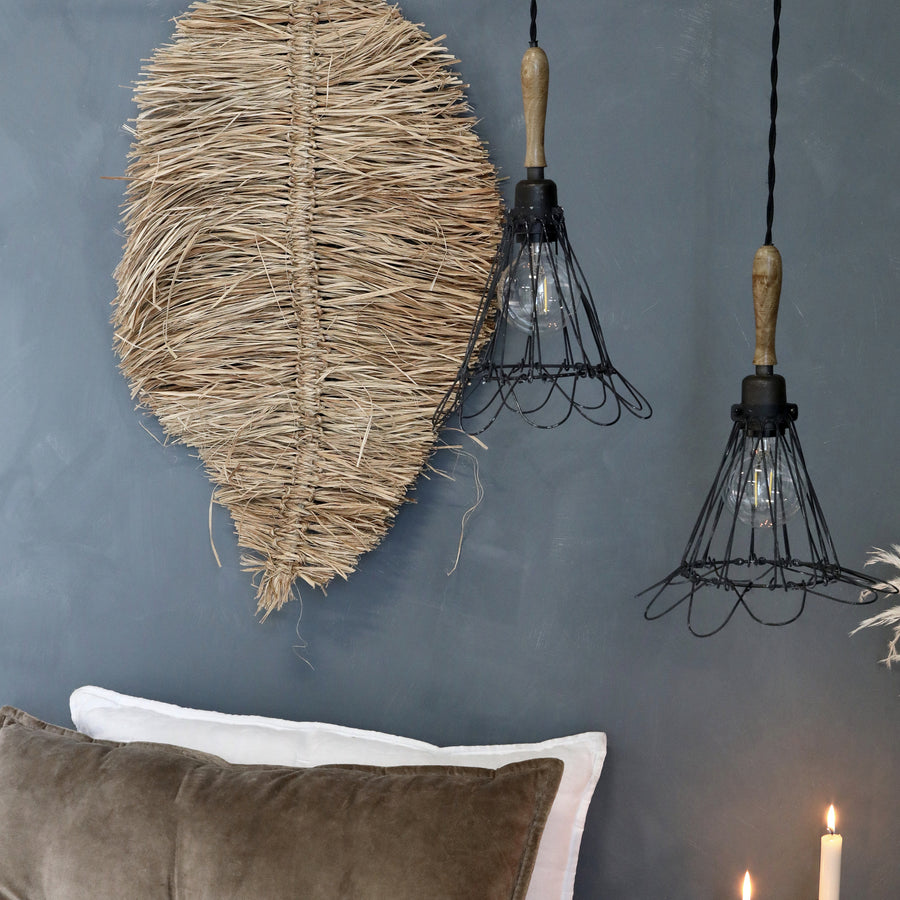 SEAGRASS LEAF WALL DECORATION