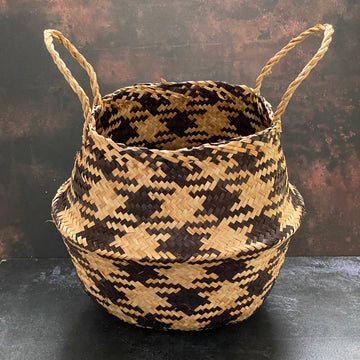 PATTERNED SEAGRASS BASKET