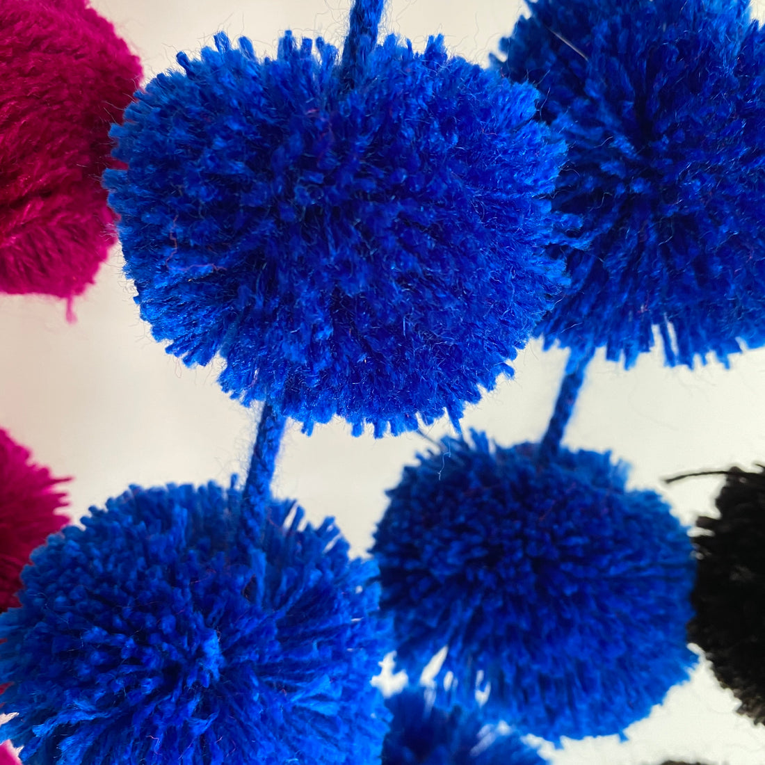 POM POM GARLAND