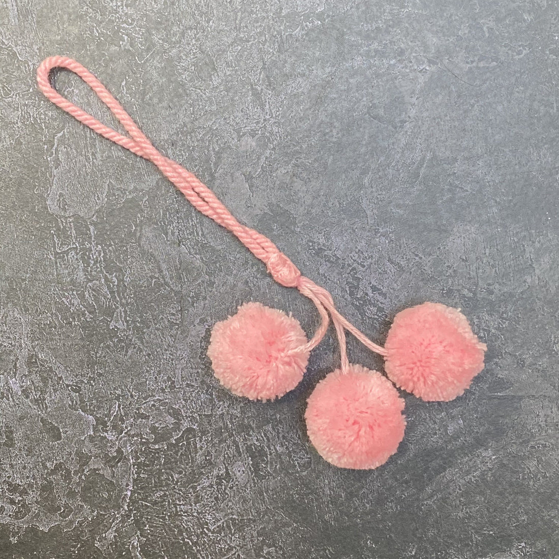 PINK TRIPLE POM POM