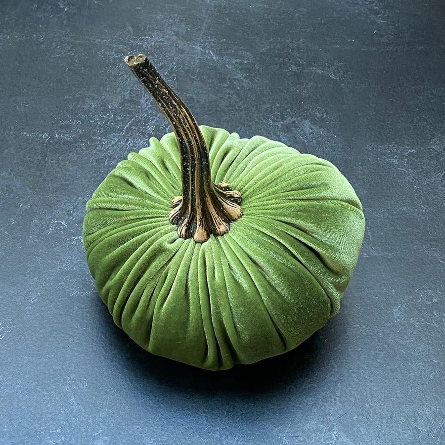 SMALL VELVET DECORATIVE PUMPKIN