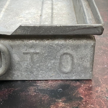 INDUSTRIAL VINTAGE GALVANISED STACKING TRAY