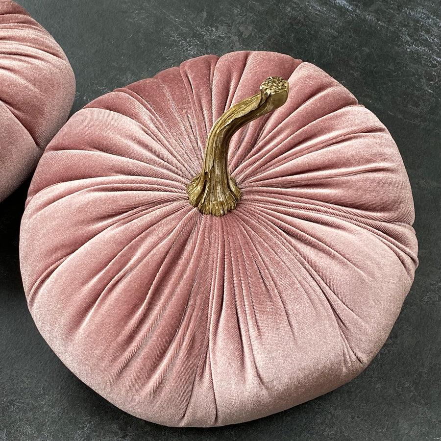 LARGE DECORATIVE VELVET PUMPKIN | SOFT PINK