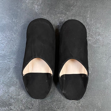 MOROCCAN BABOUCHE SUEDE SLIPPERS | BLACK