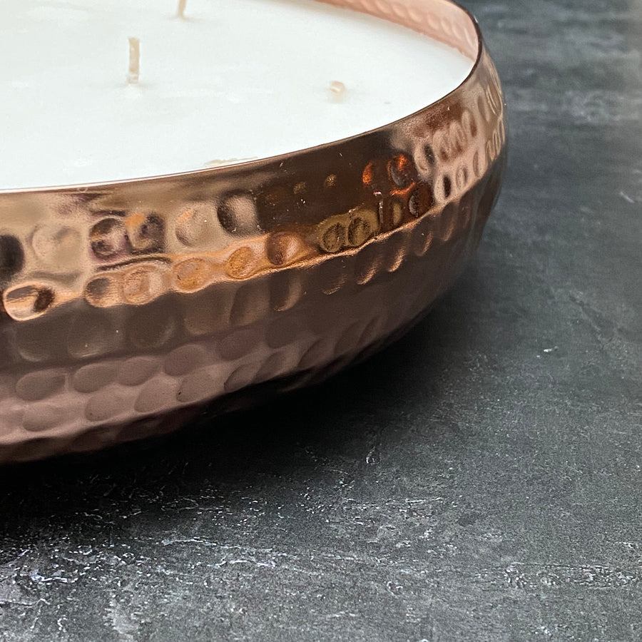 MEDIUM 10 WICK SCENTED CANDLE IN HAMMERED ROSE GOLD DISH | ORANGE BERGAMOT