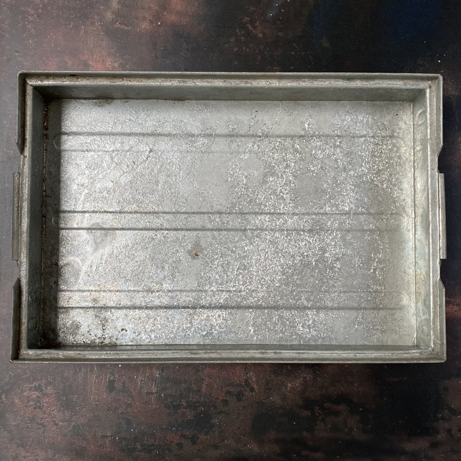 INDUSTRIAL VINTAGE GALVANISED STACKING TRAY