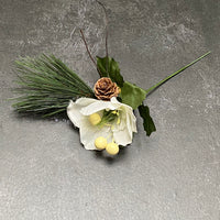 SMALL FESTIVE POSY