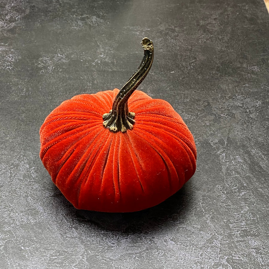 XSMALL VELVET DECORATIVE PUMPKIN