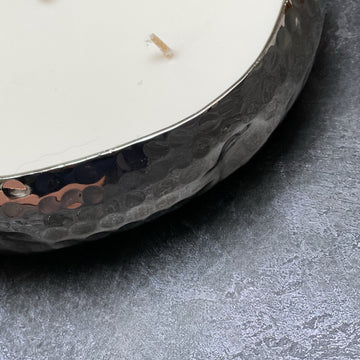 MEDIUM 10 WICK SCENTED CANDLE IN HAMMERED SILVER DISH | TUBEROSE