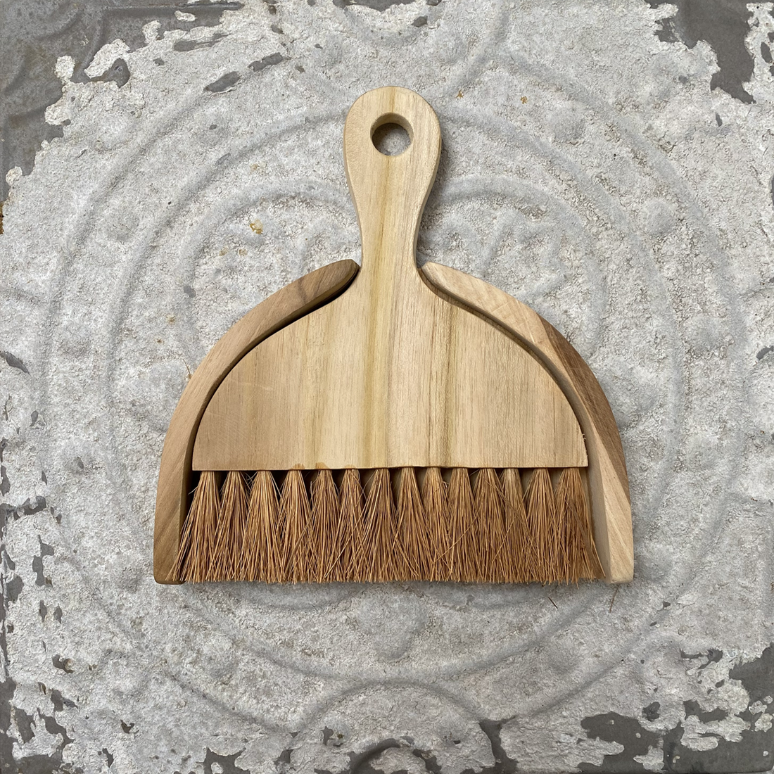 TABLE BRUSH & PAN