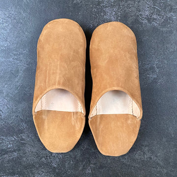 MOROCCAN BABOUCHE SUEDE SLIPPERS | CAMEL