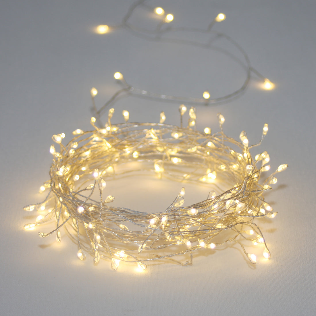 BATTERY CLUSTER OUTDOOR LIGHTS 3M