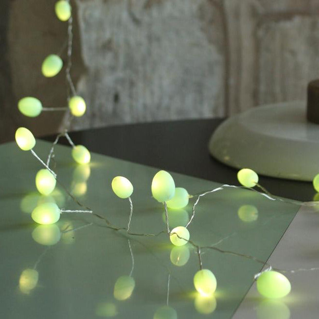 BATTERY TEARDROP LIGHT CHAIN 2M