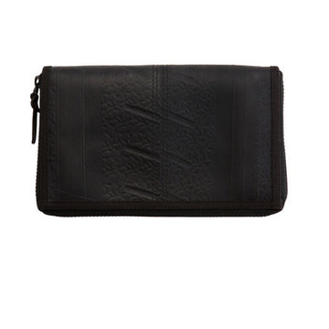 RECYCLED RUBBER BLACK TRAVEL WALLET